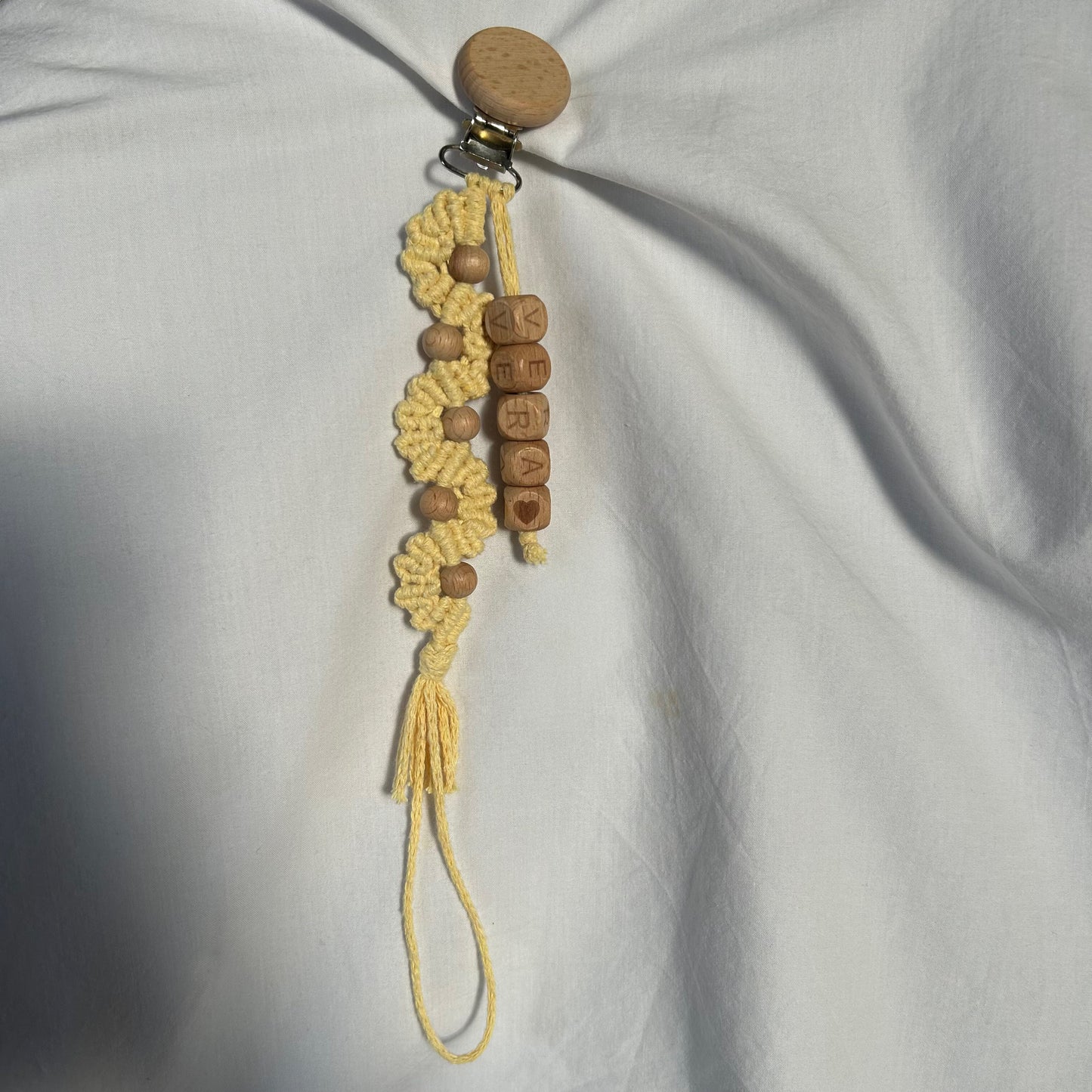 CHUPETERO MACRAMÉ PERSONALIZADO